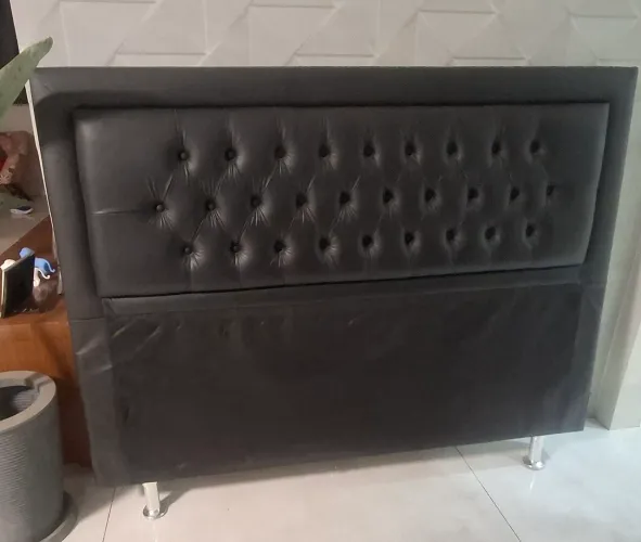 CABECEIRA P/ CAMA QUEEN EM COURINO