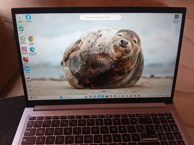 ASUS VIVOBOOK  novo.
