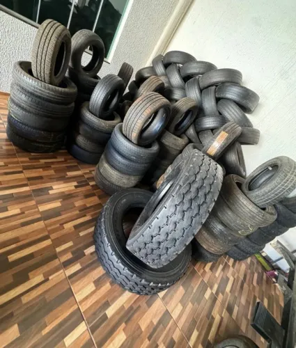 Pneu 275 e 295 novos e usados