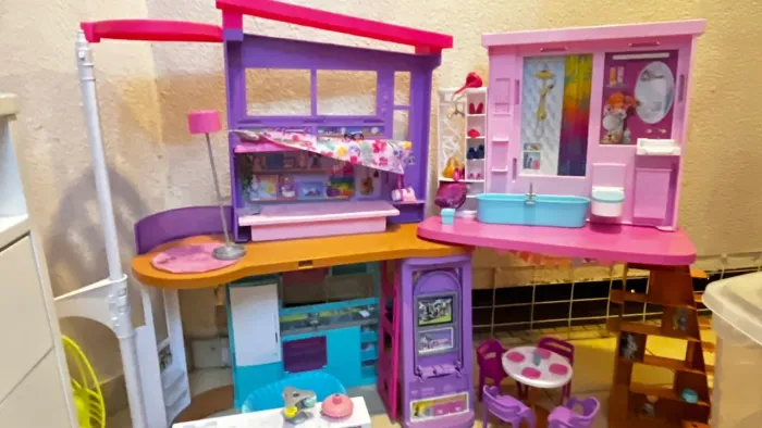 Casa da barbie + cozinha da barbie