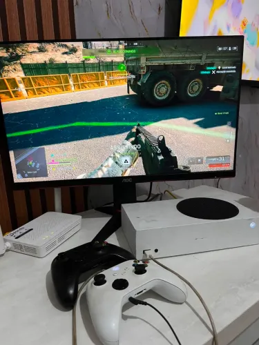 Monitor aoc 27 polegadas 144hz com opção de giro de 360 graus