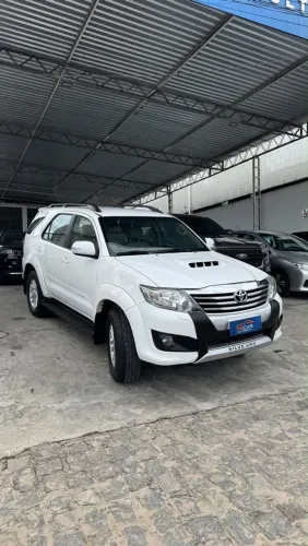 Toyota Hilux SW4 SRV D4-d 4X4 3.0 TDI Dies. AUT 2014