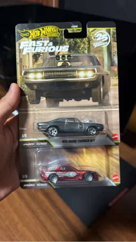 Hot wheels Kit Velozes e Furiosos (rx7 e dodge)