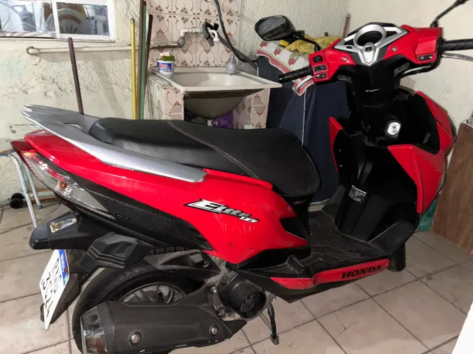 Honda elite 125 
