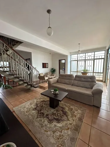 Belíssimo Sobrado à venda Residencial São Tomaz, Franca, SP OPORTUNIDADE