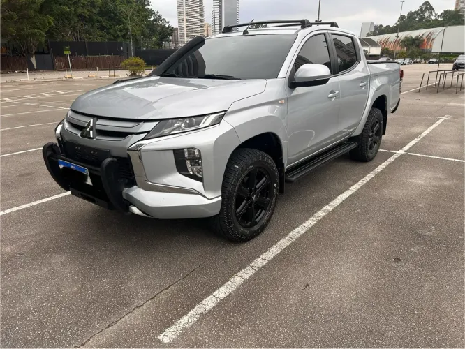 Mitsubishi L200 Triton Sport HPE 2.4 CD Diesel Aut. 2024