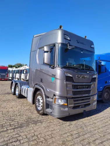 Scania R560 super 6x4 suspensão molas