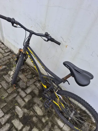 Vende-se bicicleta