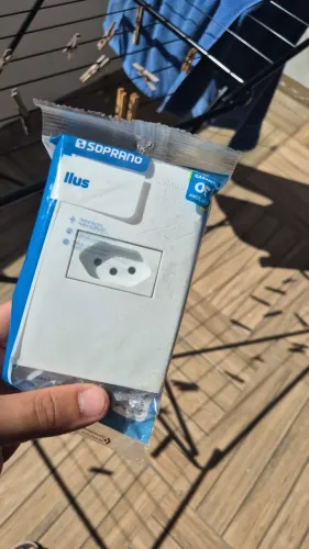 Diversos INTERRUPTORES E TOMADAS novos