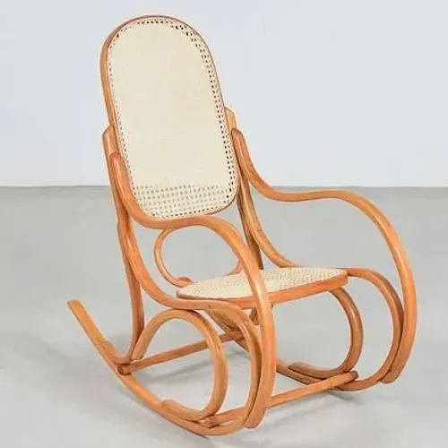 Reforma de móveis de madeira em palhinha indiana 