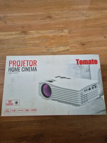 Projetor Home Cinema Tomate Mpr3003 700 Lumes Cine Portatil