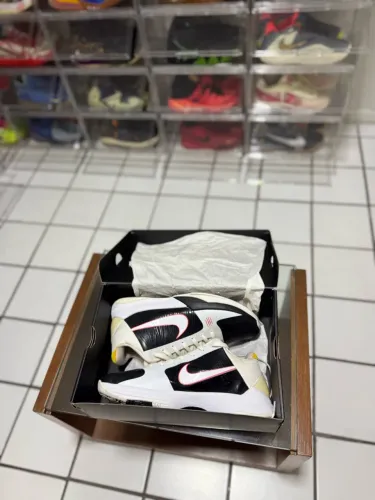 Nike Kobe Bruce Lee alternate