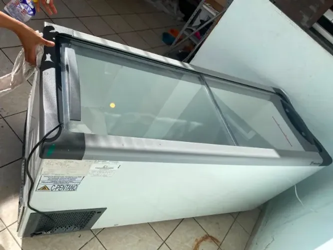 Freezer Horizontal Metalfrio Nf55ss 405L Branco Semi-novo