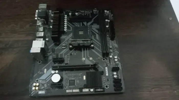 placa mãe B450M S2H Gigabyte