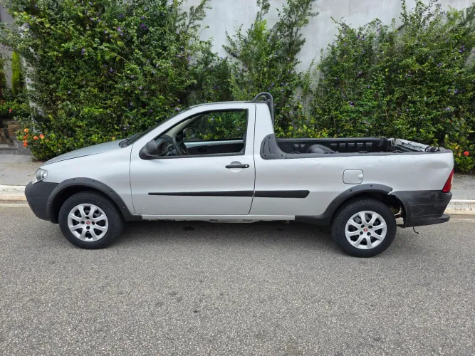 Fiat Strada 1.4 MPI Fire Flex 8V CS 2012