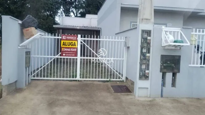 Casa mobiliada em rua pavimentada no bairro Vila Nova em Barra Velha - SC
