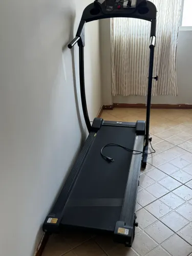 Esteira Eletrônica Black Edition 1.8 Dream Fitness 