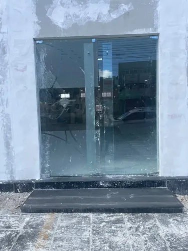 Excelente ponto comercial na Avenida Agamenon 450 metros