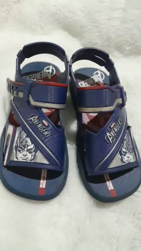 Vendo sandália infantil n 28