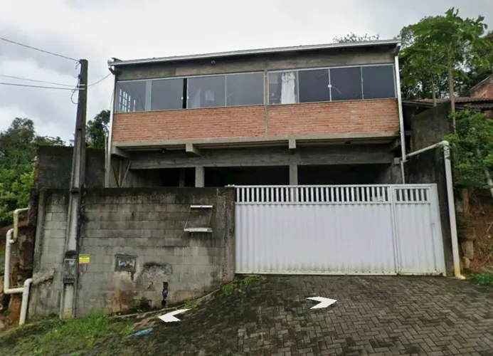 Casa Semi-mobiliada no Boehmerwald