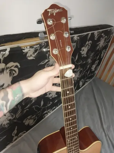Violão da Tagima