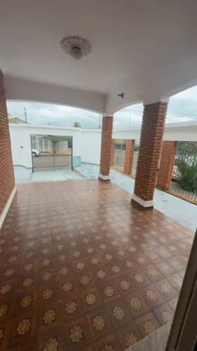 Casa térrea de 190m² com 03 quartos à venda em Sertãozinho - Jardim Recreio
