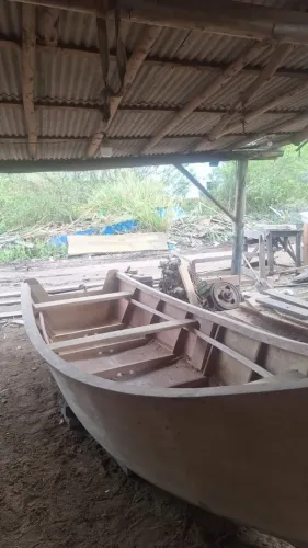vendo barco zero sem pintura