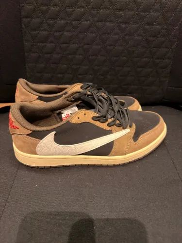 Tênis Nike Air Jordan Travis Scott