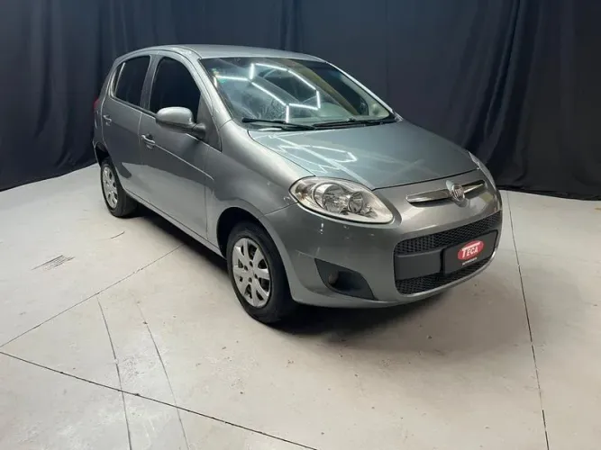 Fiat Palio Attractive 1.0 EVO Fire Flex 8V 5P 2013