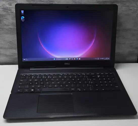 Notebook Dell i7 8° geração 8gb ram/ssd 256gb/Tela full hd/Placa de video dedicada Radeon