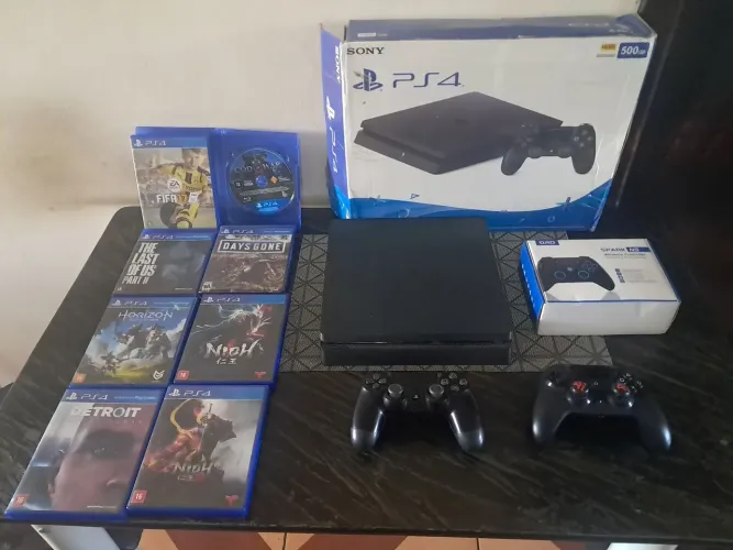 Playstation4 slin 500 GB 2 controles + jogos