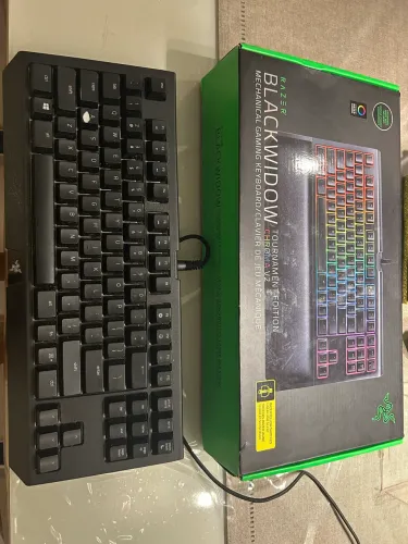 Teclado blackwidow v2 pouco usado