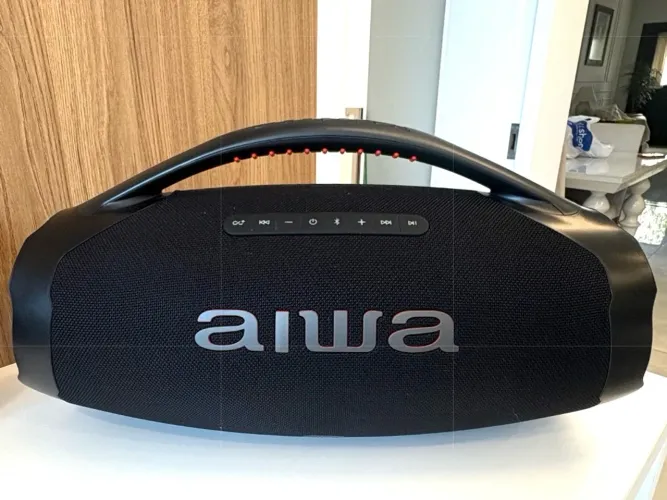 Caixa de Som AIWA Boombox Plus 200W Bivolt AWS-BBS-01-B