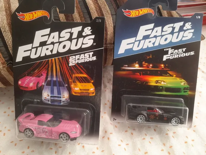 Carrinhos hot wheels Fast & Furious, LEIA DESCRIÇÃO.