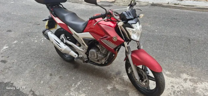Yamaha Fazer 250 em ótimo estado