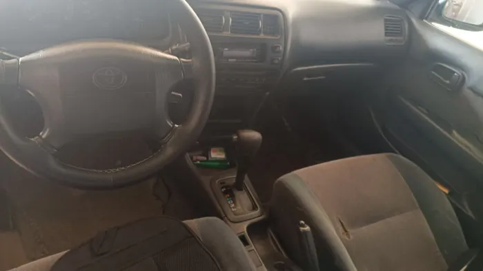 Toyota Corolla LE 1.8 1995
