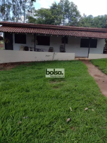 Chácara com nascente de agua para venda com 2.507,3 m² e 3 quartos em Distrito Guaianás, P