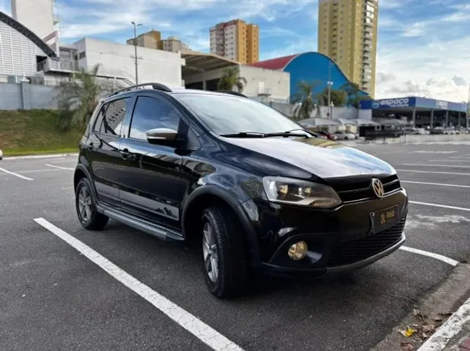Volkswagen Crossfox 1.6 MI Total Flex 8V 5P 2012