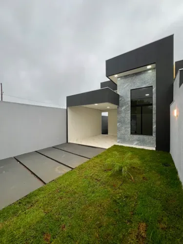 CASA 3QTOS SENDO UMA SUITE NO JD NOVO HORIZONTE  PERTO DO COMPER ALZIRA
