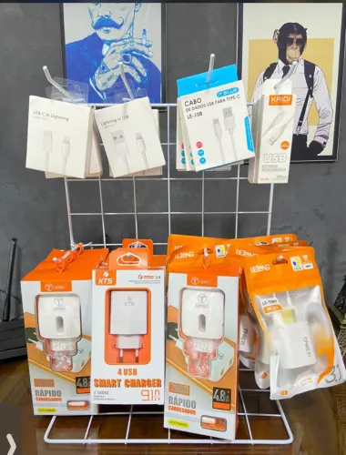 Kit 1 carregador +2 cabos 