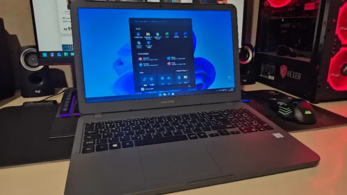 Notebook Samsung Book i3, 4GB, SSD 128GB, com garantia e brinde!