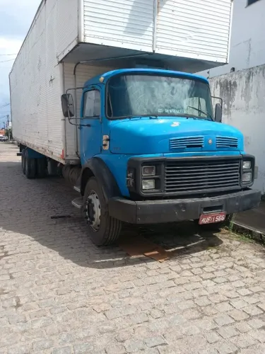MERCEDES BENZ 1113/1975 BAÚ
