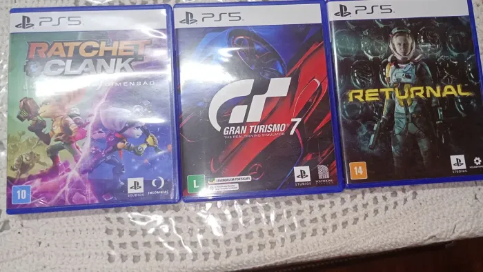 Vende-se jogos de Playstation 5 em excelente condições 