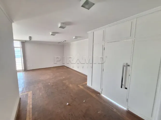 Casa comercial com 500,19m², bairro Alto da Boa Vista, Zona Sul de Ribeirão Preto/SP.