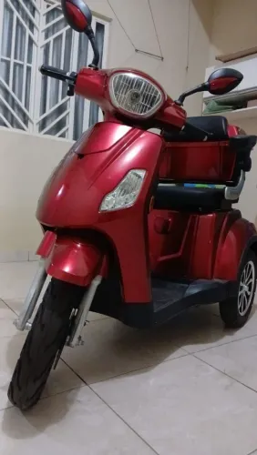 Triciclo elétrico 