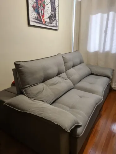 Sofá Retrátil 2 lugares Impermeável Super Confortável - Ótimo Estado!