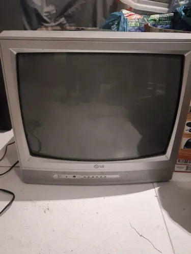 Tv antiga de tubo