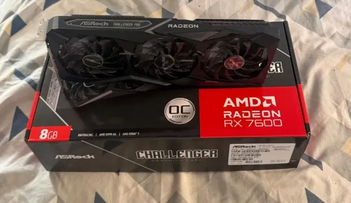 Placa de Vídeo ASRock Radeon RX 7600 Challenger Pro OC 8GB