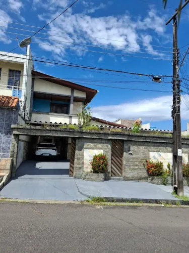 Flores-conj Beija Flor casa de 4sts, piscina r$4.300