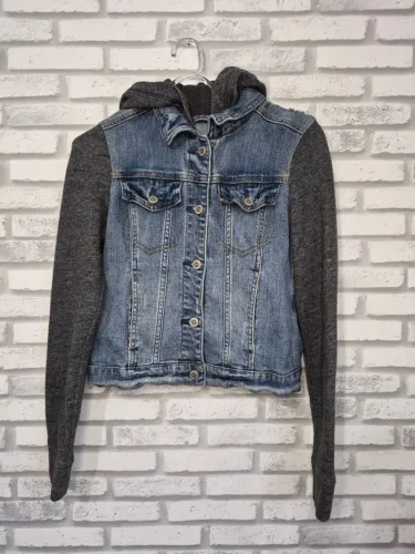 Jaqueta Jeans Com Capuz Cinza Tamanho PP